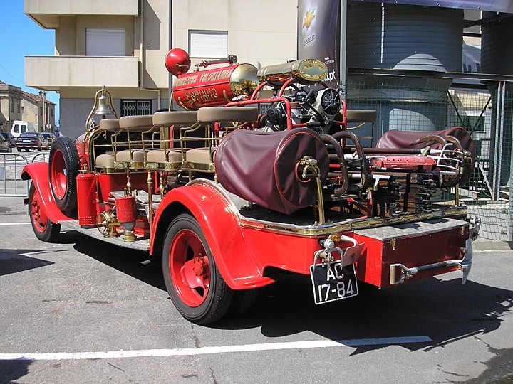 Bombeiros Espinho historic Brockway water tender