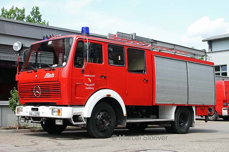 BF Karlsruhe Mercedes Metz pump