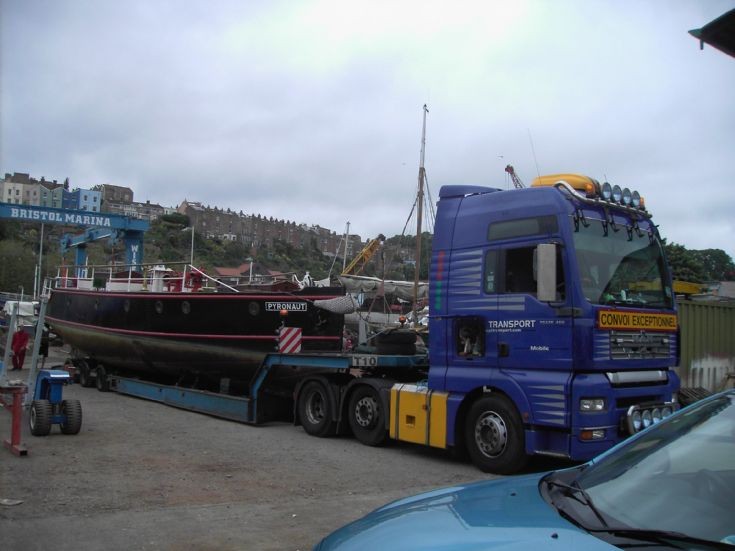 Former Bristol Fire boat Pyronaut