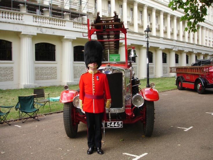 Diamond Jubilee Dennis Big Six