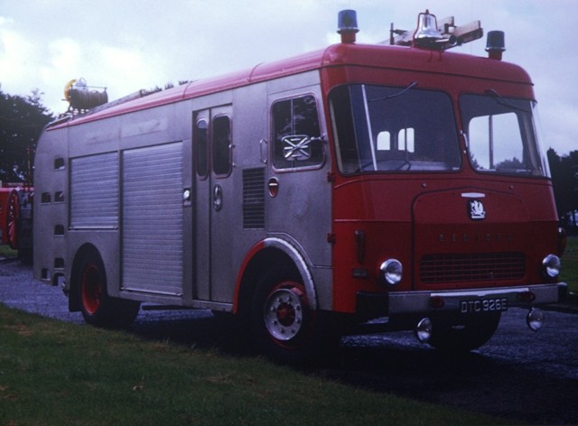Bedford Carmichael WrT ex Lancashire DTC 926E