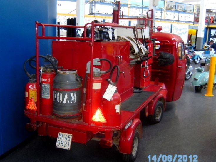Ape Pentaro Fire Truck,rear