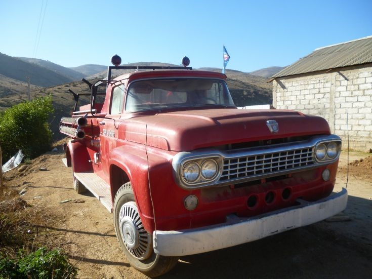Old Fire engine, Chile