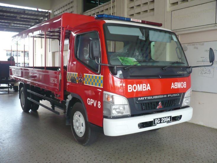 Mitsubishi Canter GPV8 Brunei BG2994