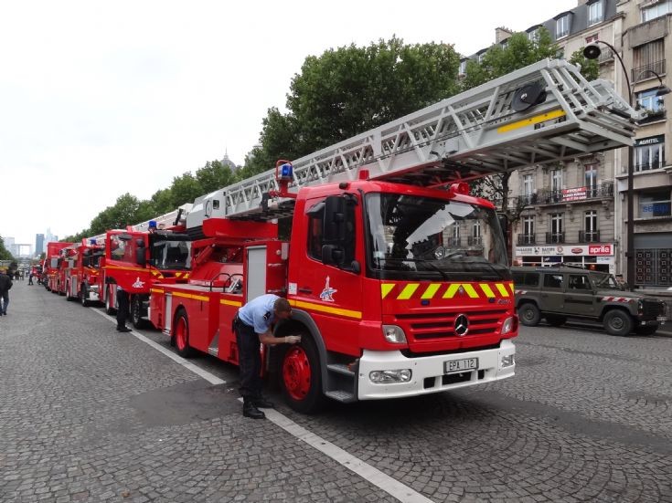 Paris Fire Brigade Ladder Line-Up