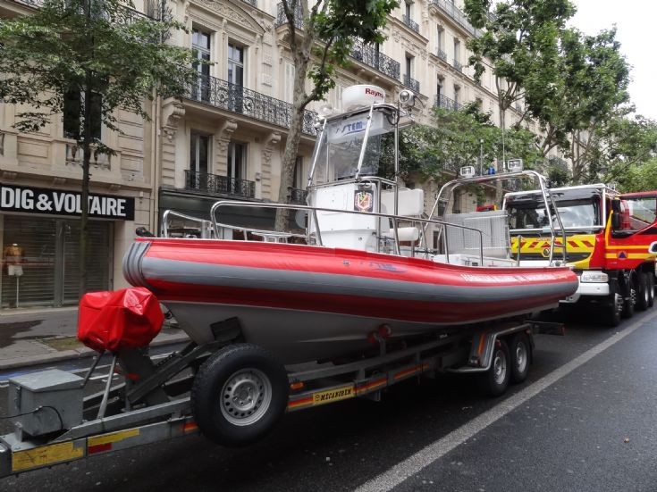 Renault Civil Defense - USC France