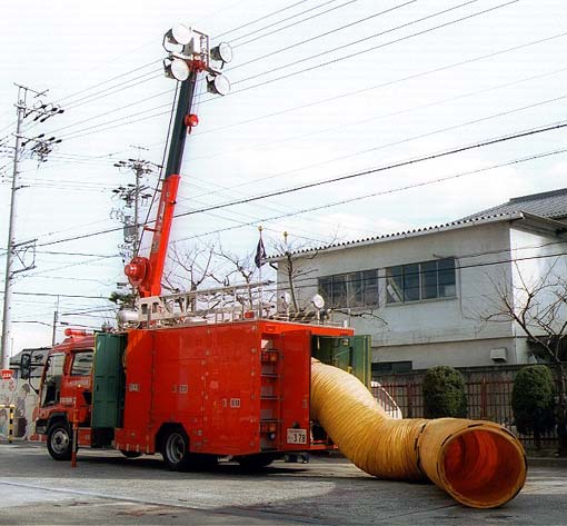 Isuzu NPR lighting&ventilation truck