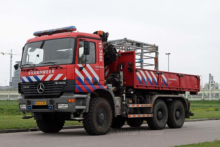 Haaglanden 15-7480 Mercedes Actros Leidschenveen