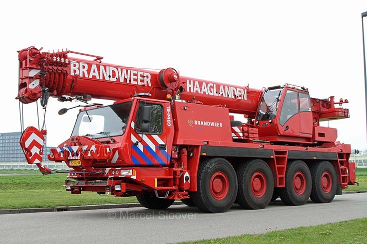 Haaglanden 15-7489 Grove Crane Leidschenveen front
