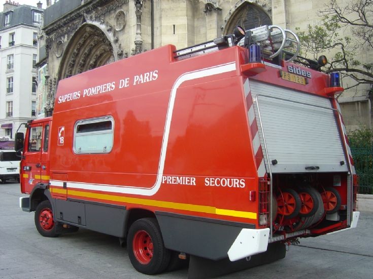 Renault Paris FB PS120 Rescue / Pumper