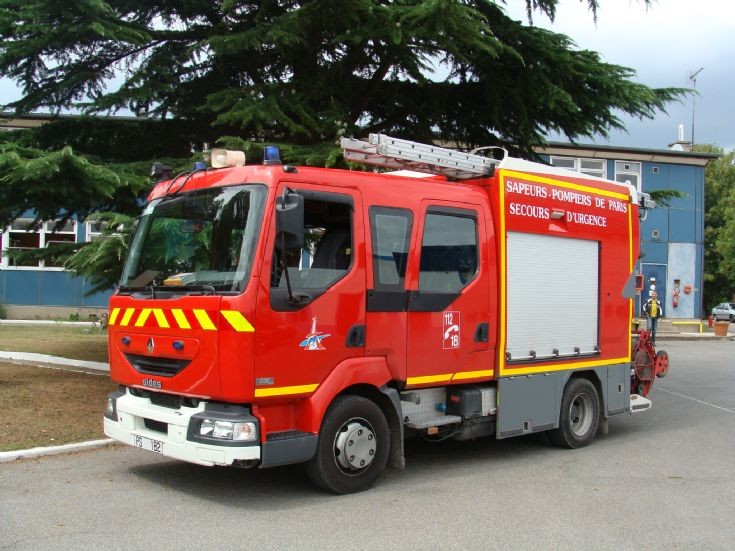 Renault Paris FB PS182