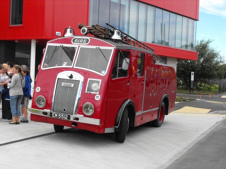 Dennis F8 EM5512
