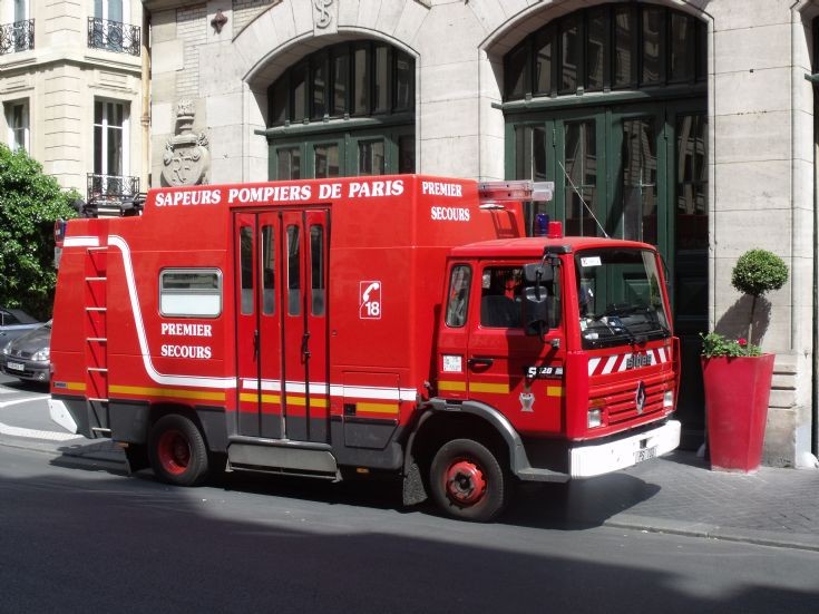 Renault PS100 Paris Fire brigade