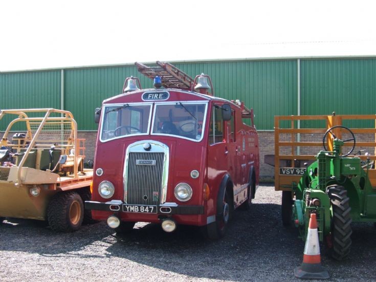 Dennis F8 YMB847