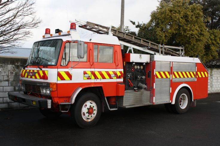 New Zealand Hino Austral 