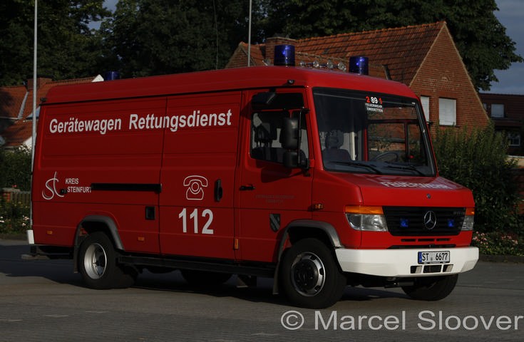Feuerwehr Emsdetten Mercedes GW-Rettungsdienst