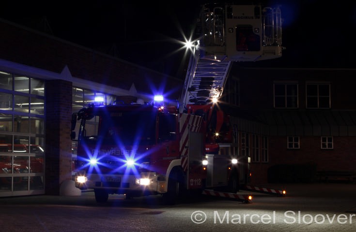 Feuerwehr Emsdetten Mercedes Magirus night