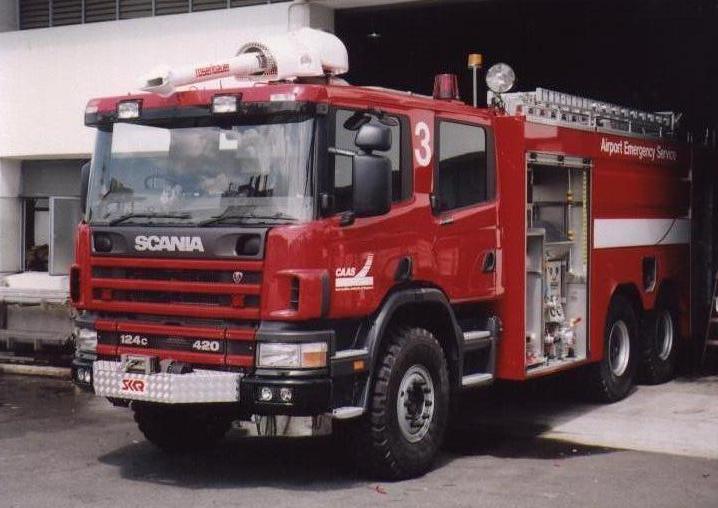 Singapore Changi Airport watertender Scania