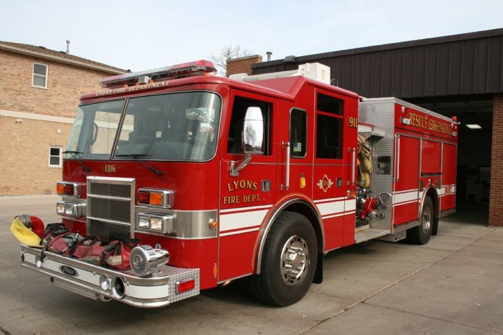 Lyons FD Pierce Dash Rescue Engine 