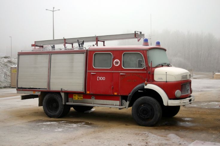 Old Mercedes at Arlon Fire dept