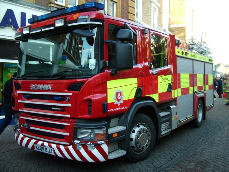 Kent Fire Scania 222 KX09BJJ