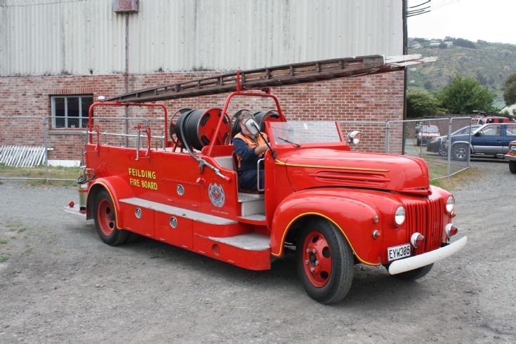 New Zealand Ford EYW305