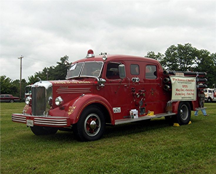 Fire Engines Photos 1949 Mack L85 PUMPER;XRidgeley,WVA.