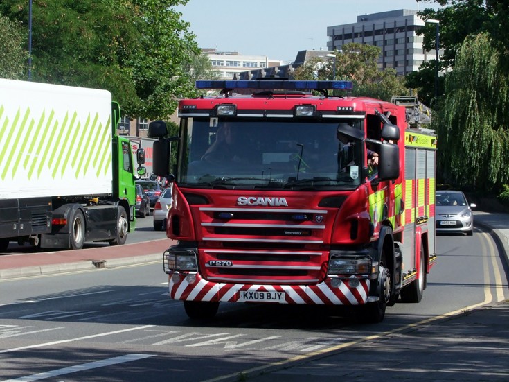 Kent Fire & Rescue appliance 135 KN0BJY