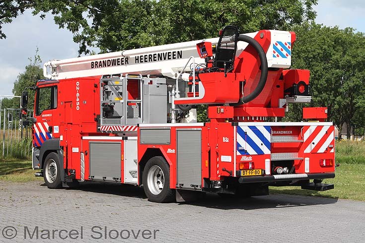 Brandweer Heerenveen MAN Metz 02-6450 back