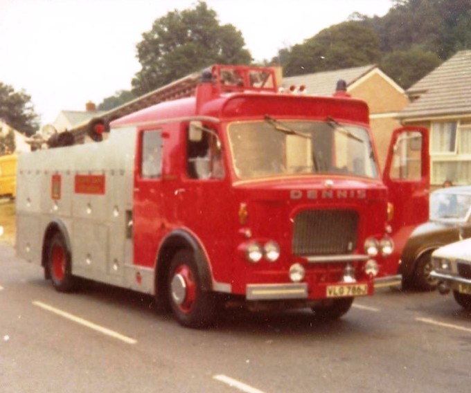 Dennis F45 WrL Cheshire VLG786J