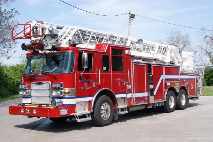Lexington Ladder 3 Pierce Arrow