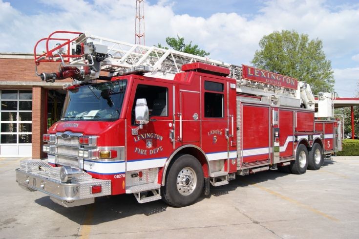 Lexington Fire dept Pierce Ladder 5