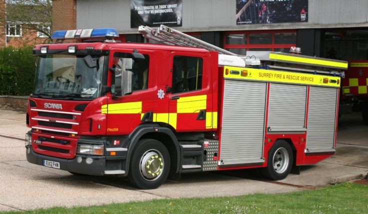 Scania P280 CP28/Browns Surrey FRS EU12FHM