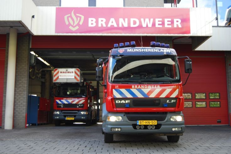 Mijnsherenlaan, Rotterdam DAF BT-HN-50