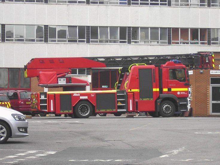 New TL Avon Fire Rescue MAN Metz