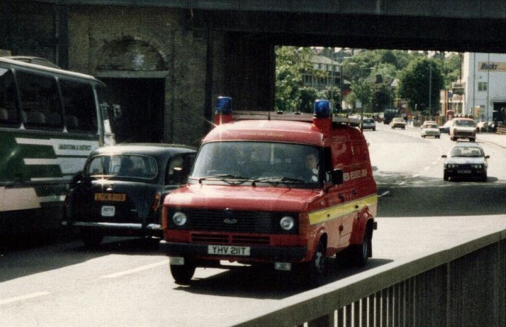 Media Resorces Group Ford LFB YHV211T