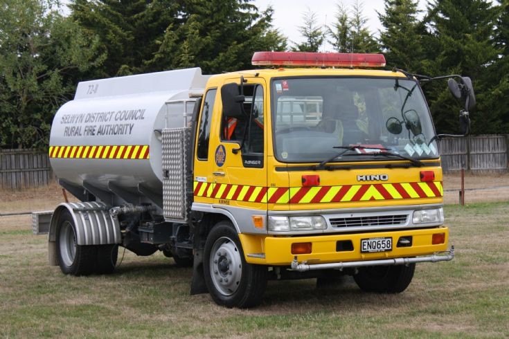 New Zealand Hino ENQ658