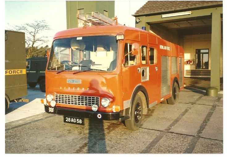 RAF fire service 1980's 28AG58