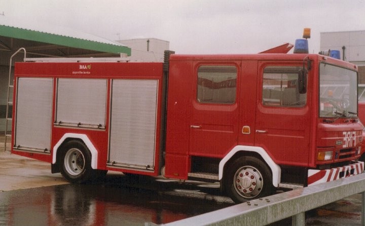 Heathrow Dennis Rapier L237ULU