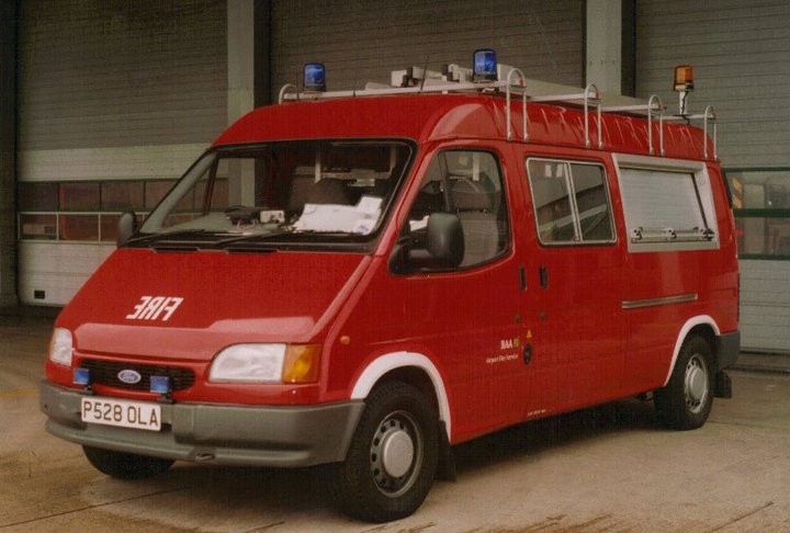 Heathrow Rescue Tender Ford P528OLA