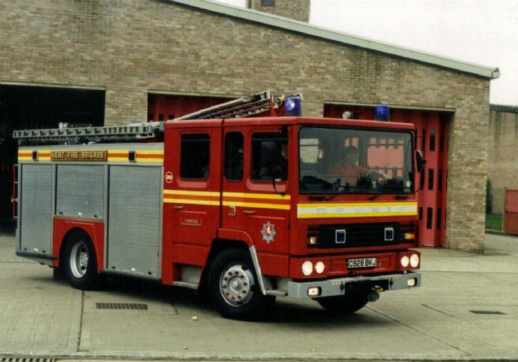 KFB Dennis SS133 C928BKJ