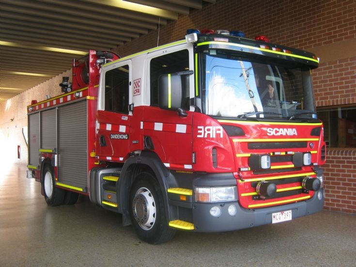 Dandenong CFA Scania pumper 1 MCG397