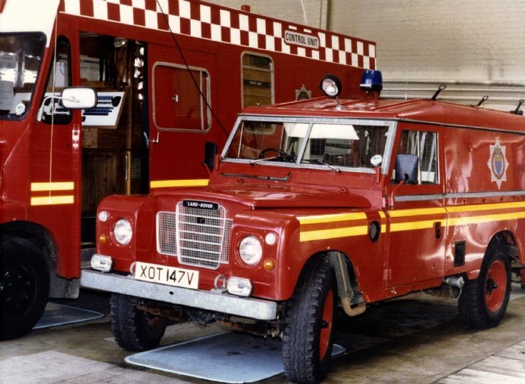 WSFB Land Rover XOT147V