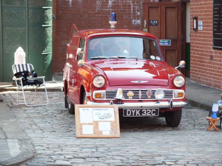 DYK 32C Commer Cob