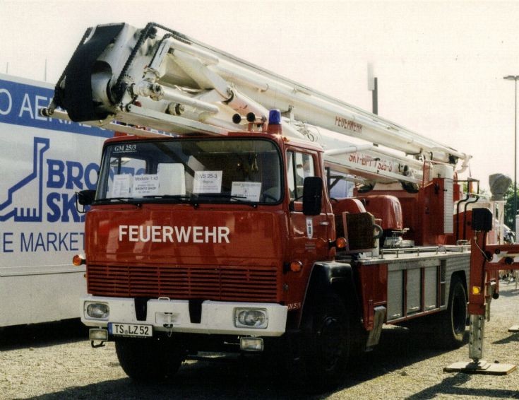 Magirus Bronto Sky-Lift 