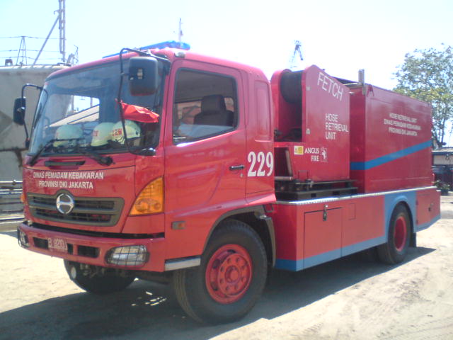 The hose retrieval vehicle of the north jakarta 