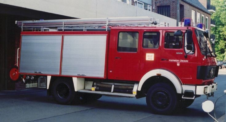 Merc LF16 (LG-AV 321) Feuerwehr Luneburg