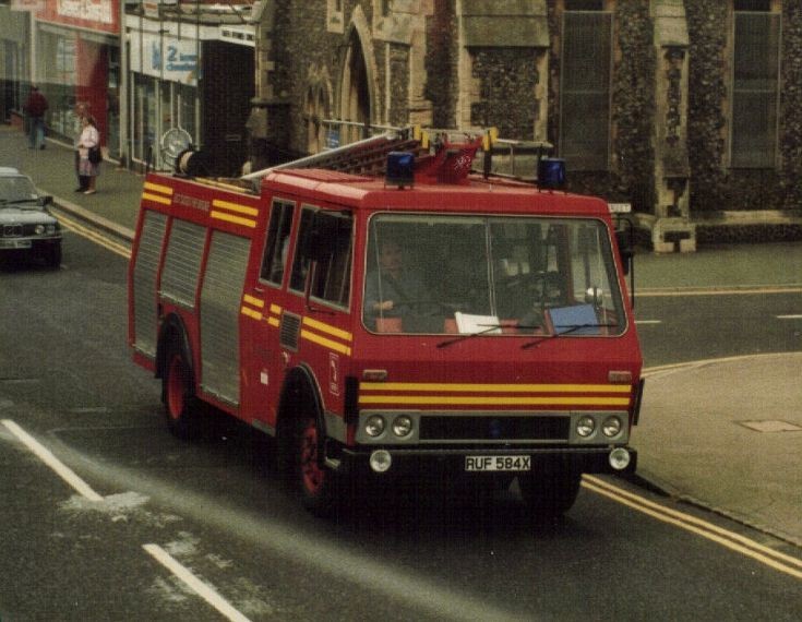 ESFB Bedford CSV WrL RUF584X