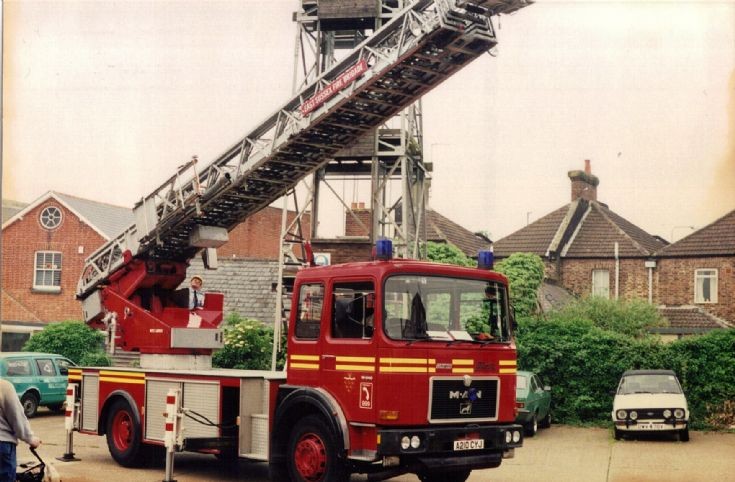 ESFB MAN TL A210CYJ