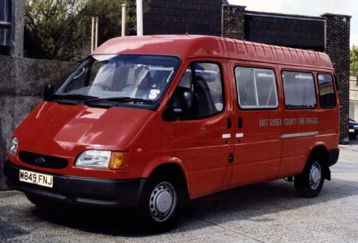 ESCFB Ford PCV M849FNJ
